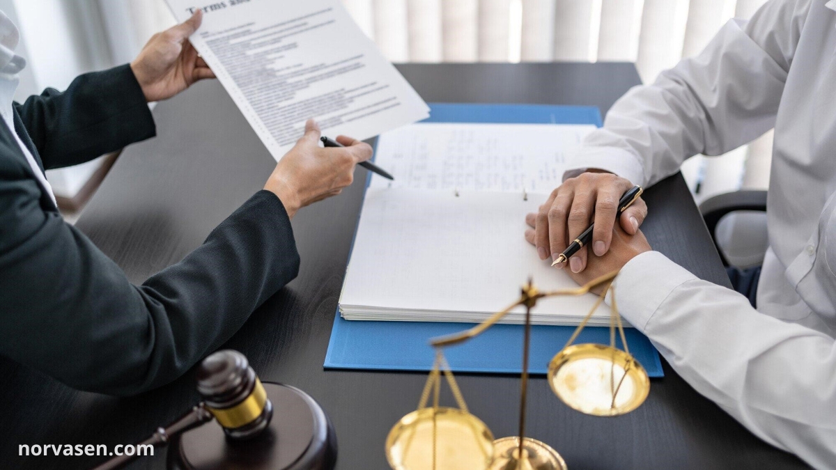 Business Contract Attorney